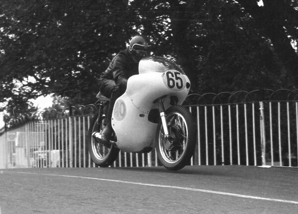 Richard Difazio (Norton) 1962 Senior Manx Grand Prix