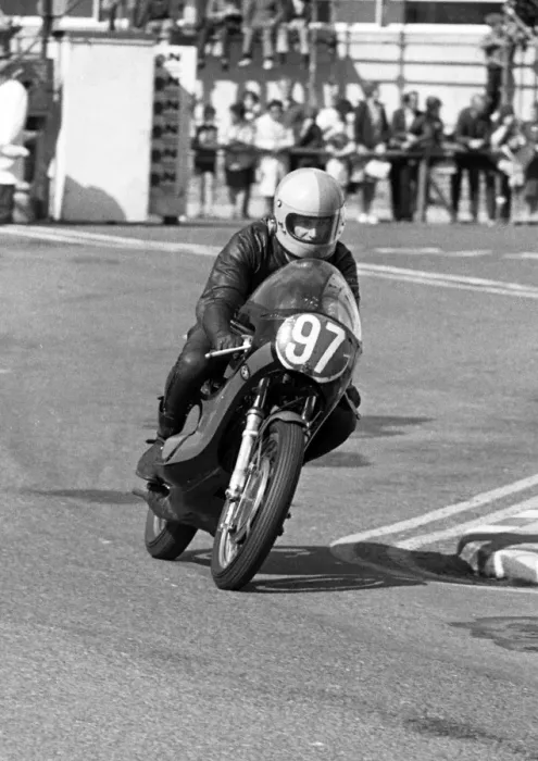 Framed Print : Richard Downland (Yamaha) 1973 Lightweight Manx Grand Prix Framed Print : Richard Downland (Yamaha) 1973 Lightweight Manx Grand Prix