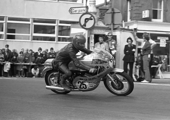 Framed Print : Richard Horton (Yamaha) 1975 Production TT