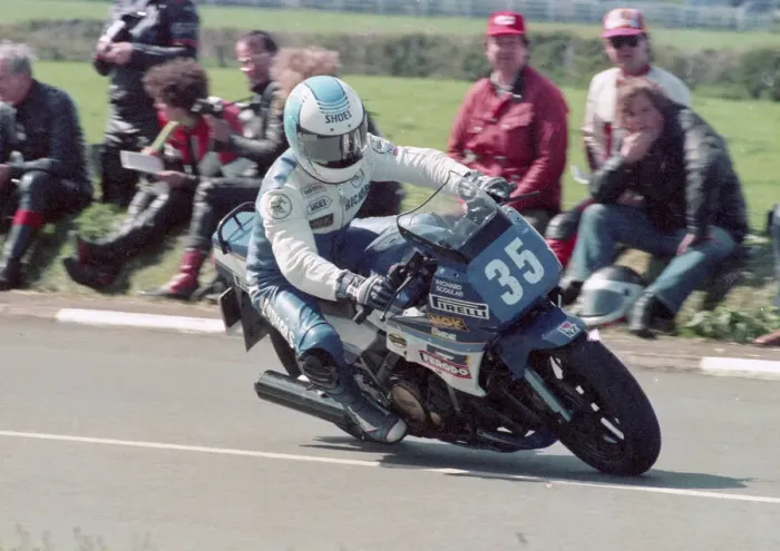 Framed Print : Richard Scoular (Yamaha) 1986 Production B TT Framed Print : Richard Scoular (Yamaha) 1986 Production B TT