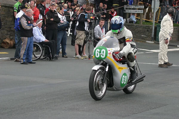 Richard Steadman (Honda) 2010 TT Parade Lap