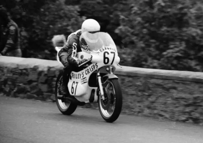 Framed Print : Rick Burrows (Yamaha) 1977 Classic TT Framed Print : Rick Burrows (Yamaha) 1977 Classic TT