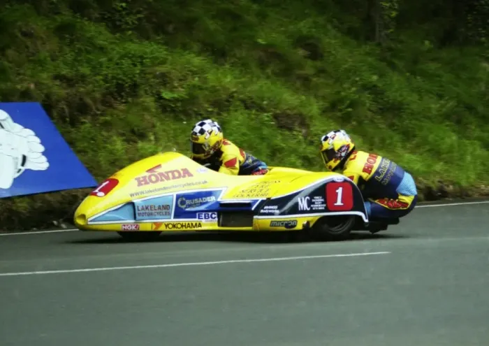 Framed Print : Rob Fisher at Ramsey Hairpin, 2000 Sidecar B TT Framed Print : Rob Fisher at Ramsey Hairpin, 2000 Sidecar B TT
