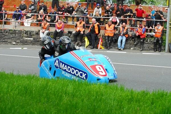 Rob Handcock & Basil Bevan (Shelbourne Honda) 2013 Sidecar TT