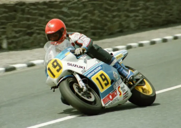 Framed Print : Rob McElnea (Suzuki) 1984 Senior TT Framed Print : Rob McElnea (Suzuki) 1984 Senior TT
