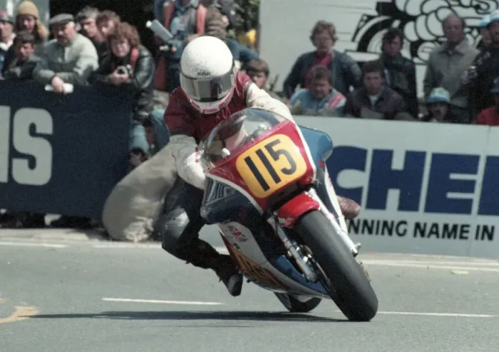 Framed Print : Rob Sewell (Cosworth) 1985 Senior TT Framed Print : Rob Sewell (Cosworth) 1985 Senior TT