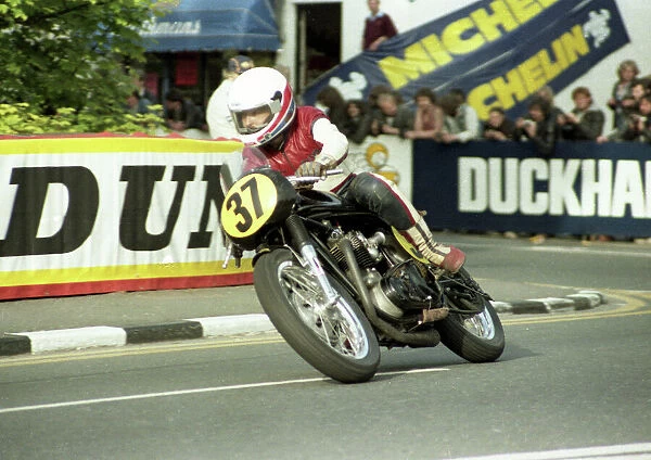 Rob Sewell (Norton) 1984 Classic TT