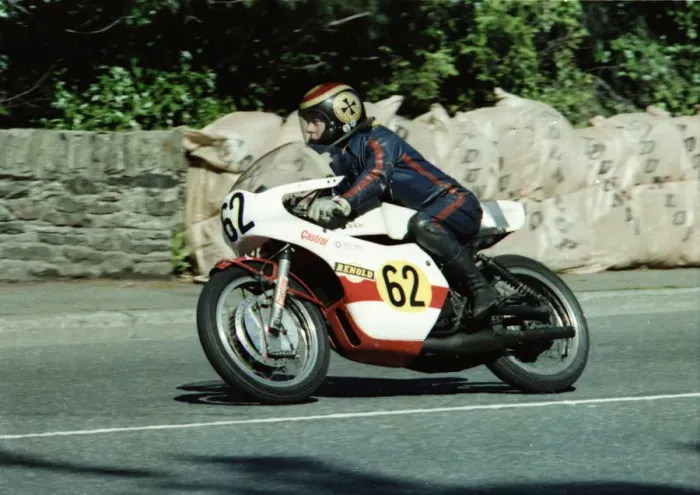 Framed Print : Rob Vine (Yamaha) 1978 Senior Manx Grand Prix