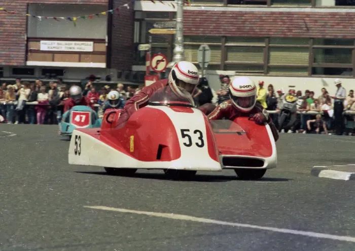 Framed Print : Robert Corkill & Paul Magee (Ireson Yamaha) 1986 Sidecar TT Framed Print : Robert Corkill & Paul Magee (Ireson Yamaha) 1986 Sidecar TT
