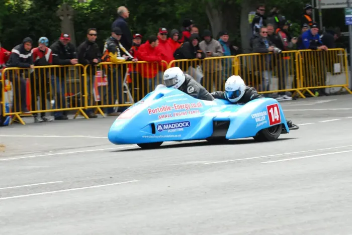 Framed Print : Robert Handcock & Aki Aalto (Baker Honda) 2015 Sidecar TT Framed Print : Robert Handcock & Aki Aalto (Baker Honda) 2015 Sidecar TT