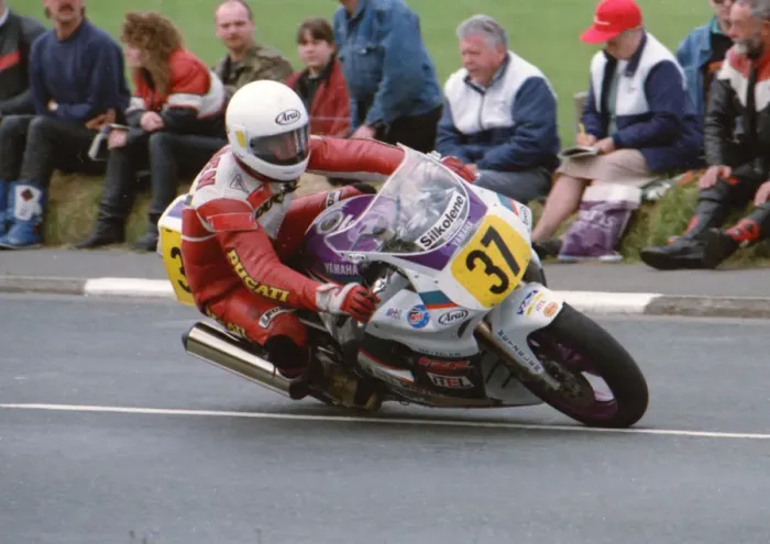 Framed Print : Robert Holden (Yamaha) 1994 Supersport 600 TT Framed Print : Robert Holden (Yamaha) 1994 Supersport 600 TT