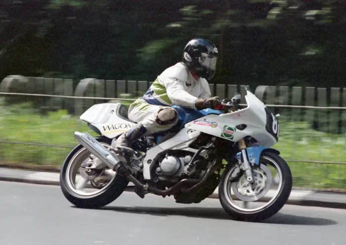 Framed Print : Robert J Price (Yamaha) 1999 Singles TT Framed Print : Robert J Price (Yamaha) 1999 Singles TT