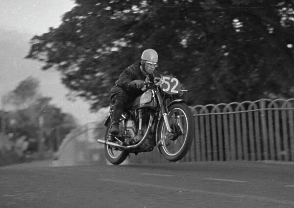 Robert Kerr Norton 1949 Senior Clubman TT Practice
