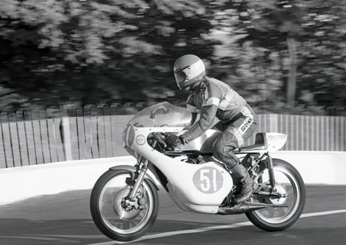 Framed Print : Robert Madden (Yamaha) 1975 Junior TT Framed Print : Robert Madden (Yamaha) 1975 Junior TT