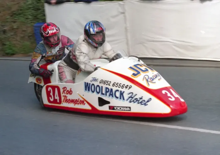 Framed Print : Robert Thompson & Steven Hedison (Derbyshire Honda) 2000 Sidecar TT Framed Print : Robert Thompson & Steven Hedison (Derbyshire Honda) 2000 Sidecar TT