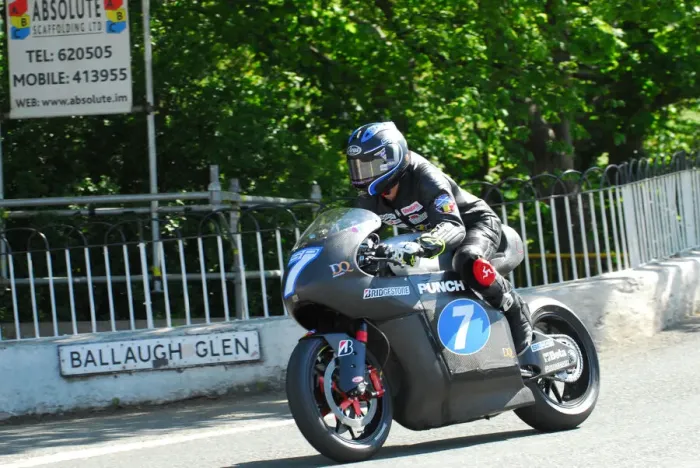 Framed Print : Robert Wilson (Sarolea) 2015 TT Zero Framed Print : Robert Wilson (Sarolea) 2015 TT Zero