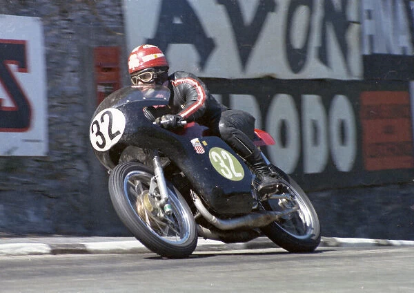 Rod Gould (Yamaha) 1968 Lightweight TT