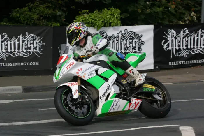 Framed Print : Rod Lynn (Kawasaki) 2009 Superstock TT