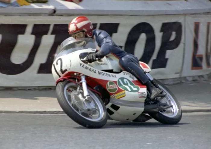 Framed Print : Rodney Gould at Parliament Square: 1970 Lightweight TT Framed Print : Rodney Gould at Parliament Square: 1970 Lightweight TT