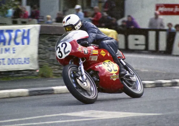 Framed Print : Roger Cocks (Aermacchi HD) 1974 Senior Manx Grand Prix Framed Print : Roger Cocks (Aermacchi HD) 1974 Senior Manx Grand Prix
