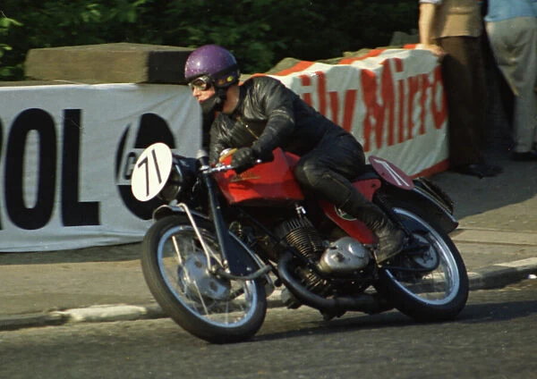 Roger Corbett (Cotton) 1970 Production TT