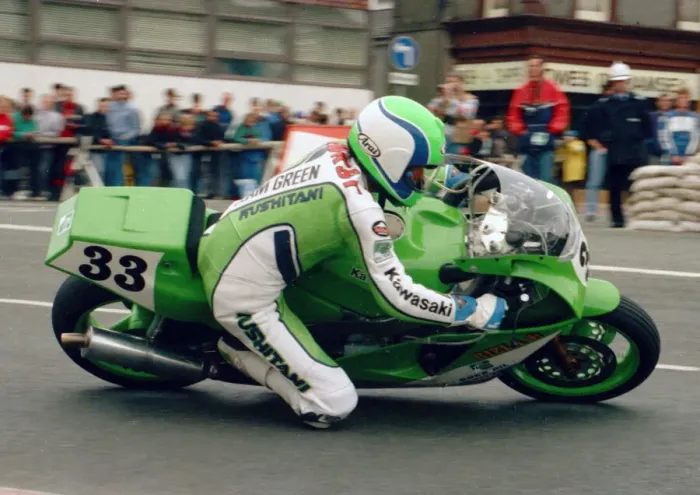 Framed Print : Roger Hurst (Kawasaki) 1988 Formula One TT Framed Print : Roger Hurst (Kawasaki) 1988 Formula One TT