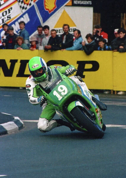 Roger Hurst (Kawasaki) 1988 Production C TT