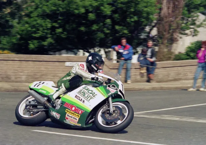 Framed Print : Roger Marshall (Suzuki) 1987 Formula One TT Framed Print : Roger Marshall (Suzuki) 1987 Formula One TT