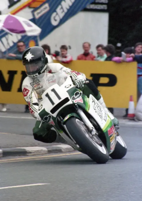 Framed Print : Roger Marshall (Suzuki) 1987 Formula One TT
