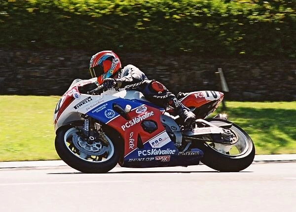 Roger Meads (Yamaha) 2004 Formula One TT