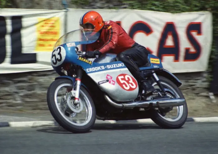 Framed Print : Roger Sutcliffe (Crooks Suzuki) 1974 Production TT Framed Print : Roger Sutcliffe (Crooks Suzuki) 1974 Production TT