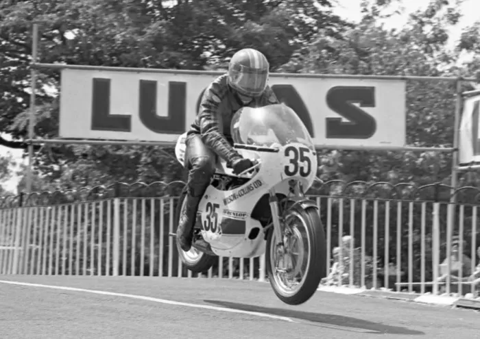 Framed Print : Roger Sutcliffe (Yamaha) 1975 Classic TT Framed Print : Roger Sutcliffe (Yamaha) 1975 Classic TT