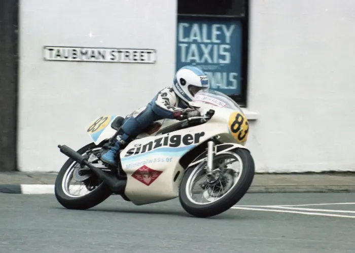 Framed Print : Roland Porzgen (Yamaha) 1981 Senior TT Framed Print : Roland Porzgen (Yamaha) 1981 Senior TT