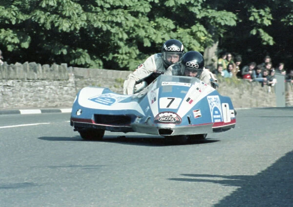 Rolf Steinhausen & George Willmann (FKN) 1981 Sidecar TT