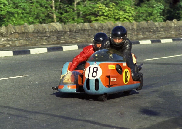Rolf Steinhausen & Karl Scheurer (BMW) 1973 750 Sidecar TT