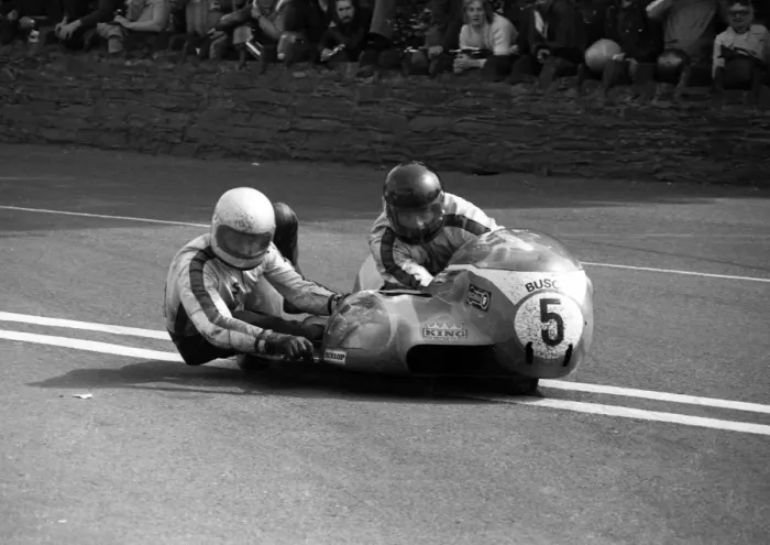 Framed Print : Rolf Steinhausen & Wolfgang Kalauch (Busch Konig) 1975 750cc Sidecar TT Framed Print : Rolf Steinhausen & Wolfgang Kalauch (Busch Konig) 1975 750cc Sidecar TT
