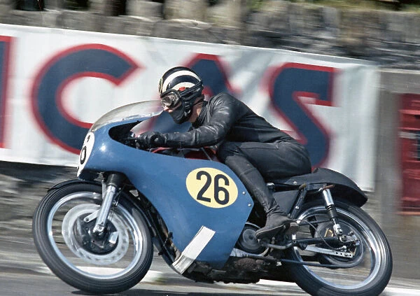 Roly Capper (Matchless) 1966 Senior TT