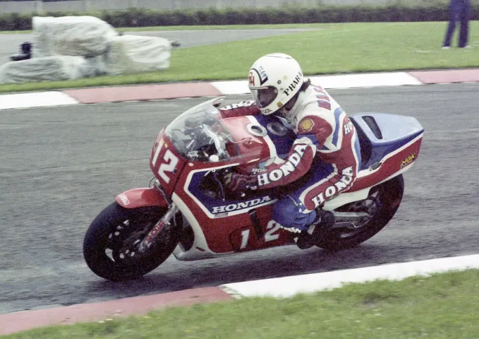 Framed Print : Ron Haslam (Honda) 1982 Donington Framed Print : Ron Haslam (Honda) 1982 Donington