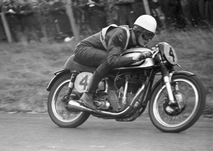 Framed Print : Ron Lilley (Norton) 1954 Cadwell Park