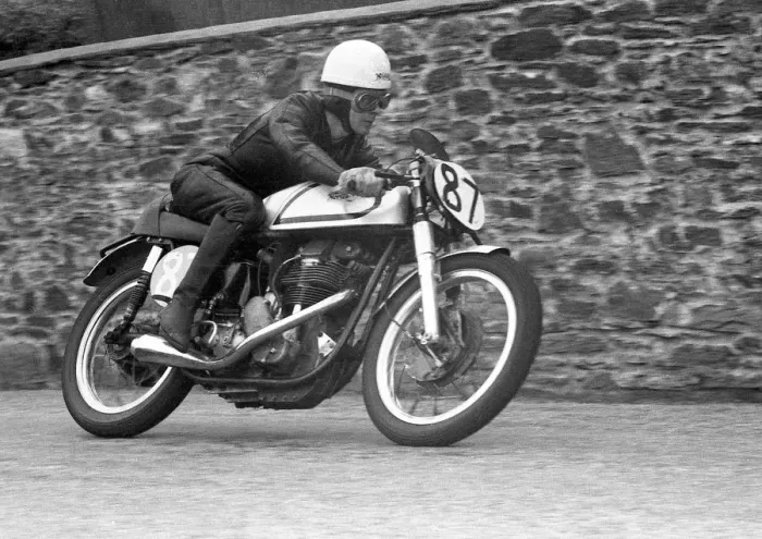 Framed Print : Ron Lilley (Norton) 1957 Junior TT Framed Print : Ron Lilley (Norton) 1957 Junior TT