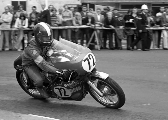 Framed Print : Ron Mellor (Seeley) 1975 Senior Manx Grand Prix Framed Print : Ron Mellor (Seeley) 1975 Senior Manx Grand Prix
