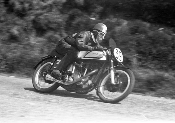 Framed Print : Ron Rudge (Norton) 1953 Senior TT Framed Print : Ron Rudge (Norton) 1953 Senior TT