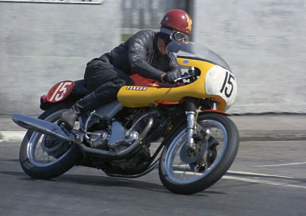 Ron Wittich (Norton) at Ramsey 1969 Production TT