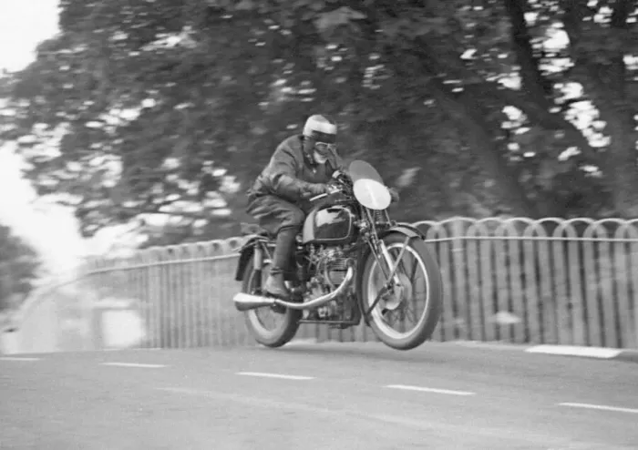Framed Print : Ronnie Hazlehurst (Velocette) 1950 Junior TT Framed Print : Ronnie Hazlehurst (Velocette) 1950 Junior TT
