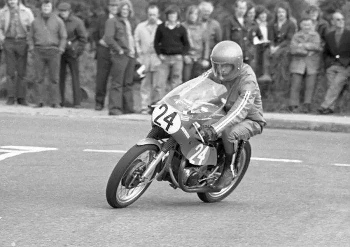 Framed Print : Ronnie Hewitt (Honda) 1975 Jurby Road Framed Print : Ronnie Hewitt (Honda) 1975 Jurby Road