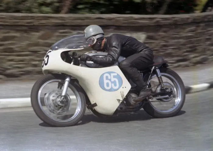 Framed Print : Roy Bisbey (Norton) 1965 Junior TT