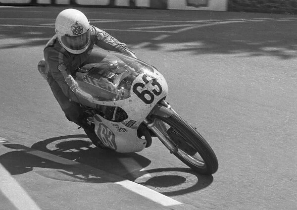 Roy Bisbey (Yamaha) 1973 Junior TT