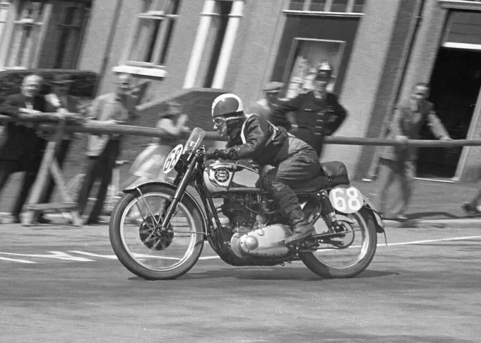 Framed Print : Roy Capner (BSA) 1953 Junior Clubman TT Framed Print : Roy Capner (BSA) 1953 Junior Clubman TT