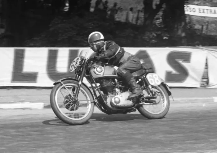 Framed Print : Roy Capner (BSA) 1953 Junior Clubman TT Framed Print : Roy Capner (BSA) 1953 Junior Clubman TT