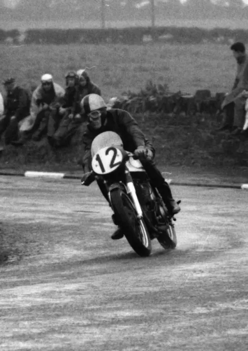 Framed Print : Roy Culshaw (Norton) 1961 Junior Manx Grand Prix Framed Print : Roy Culshaw (Norton) 1961 Junior Manx Grand Prix